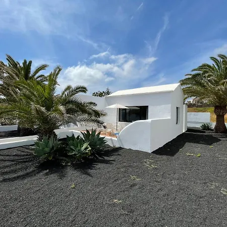 Bungalow Con Vistas Al Mar, Freewifi, Terraza, Playa Cerca En Charco Del Palo Charco del Palo